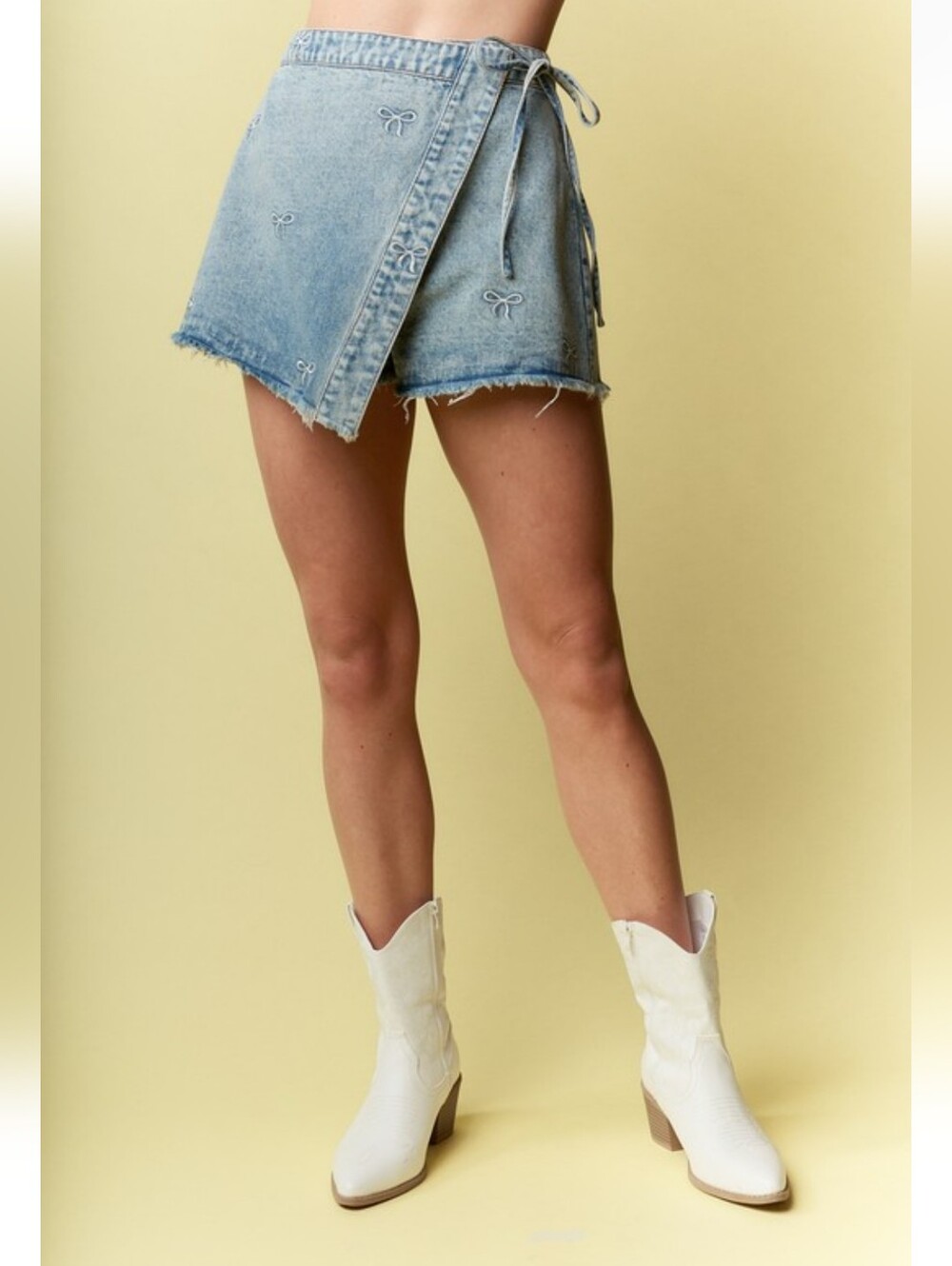 🎀 Bow Embroidered Denim Wrap Skort